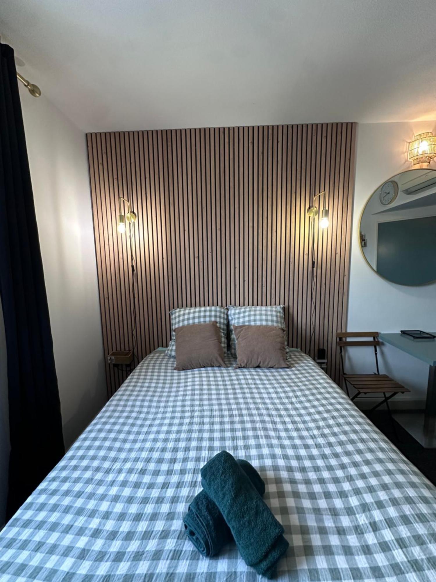 Joli Studio Le Clos D'Aix Avec Grande Terrasse Piscine Et Parking Gratuit Aix-en-Provence Esterno foto